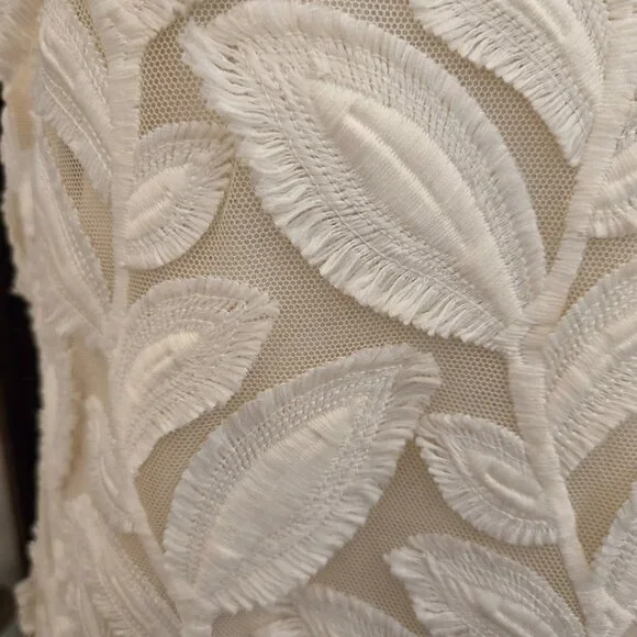 Ann Taylor Factory 3D Leaf Sleeveless Blouse, Sz M - Picture 6 of 9